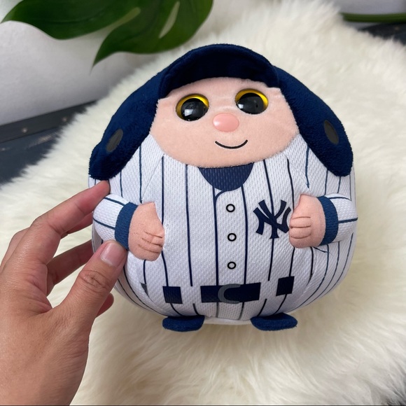 TY MLB Beanie Ballz - NEW YORK YANKEES Stuff Toy - Picture 4 of 10